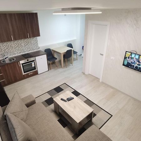 Kraguj Apartman 2 Крагуєваць Екстер'єр фото